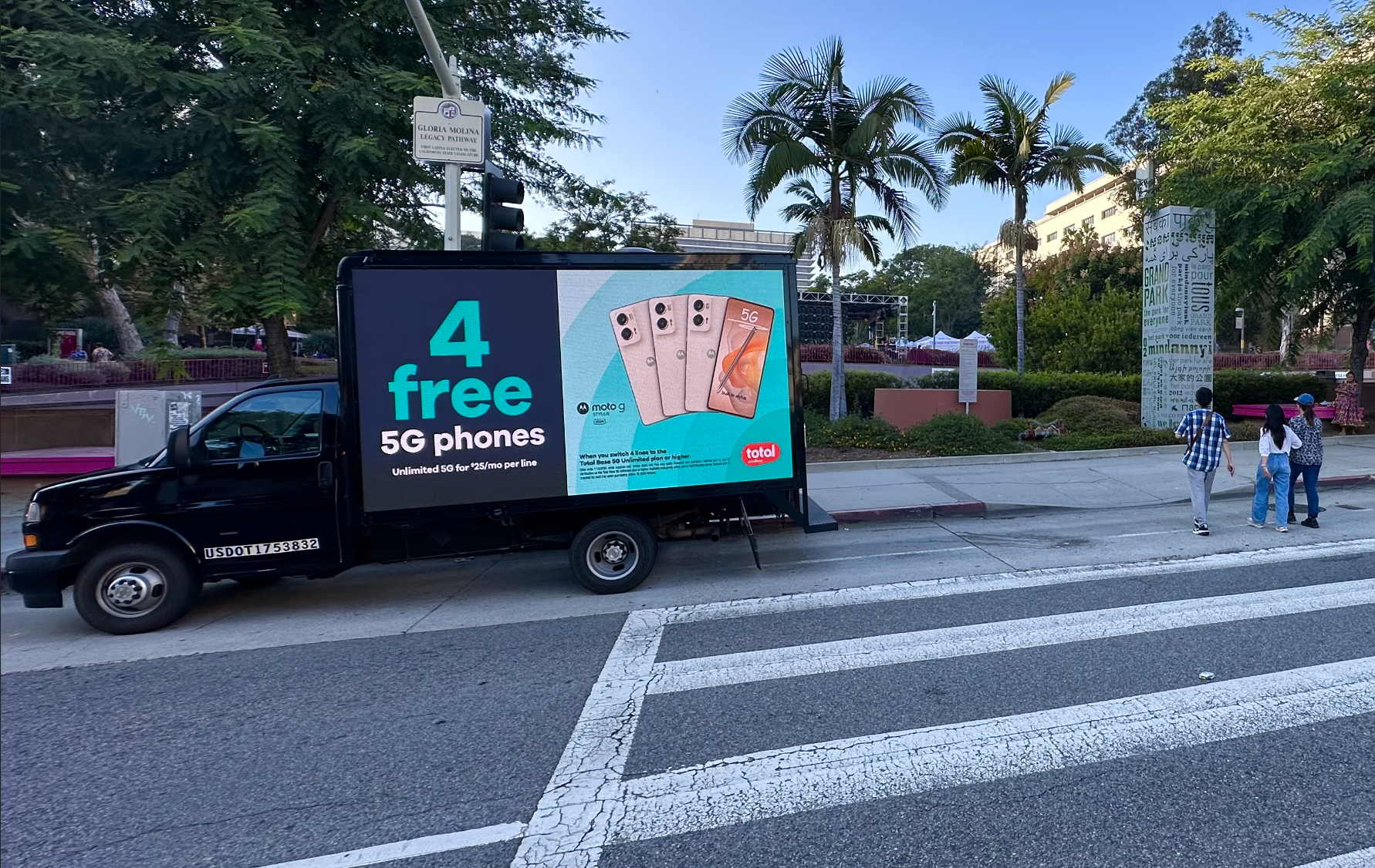 Salem OR LED truck advertising